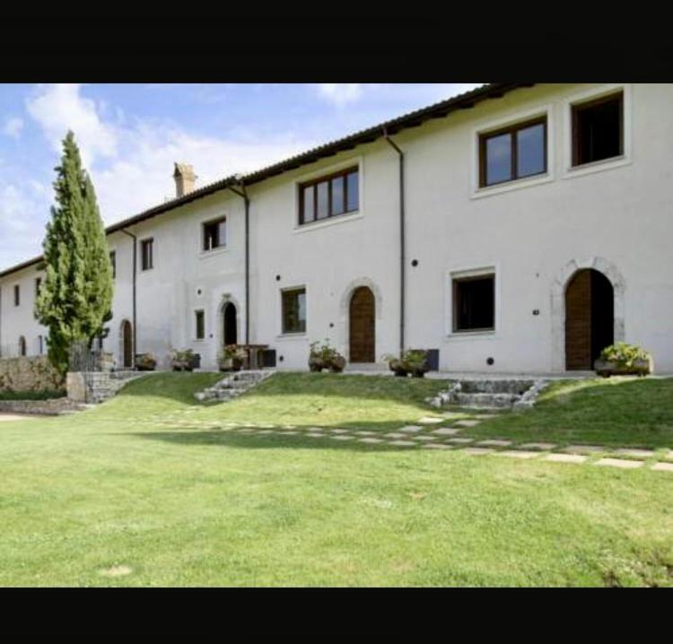 Appartamenti Il Capomandro Sant'Anatolia Экстерьер фото